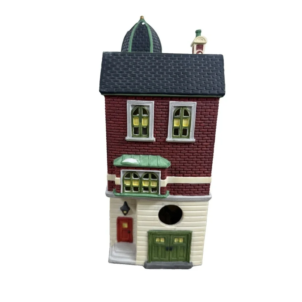 Dept 56 Heritage Village Ritz Hotel Christmas in the City  5973-0 Tested Boxed